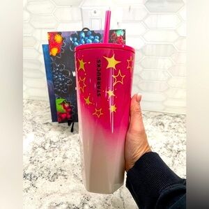 2024 Winter Holiday Pink Gradient and Gold Stars SS Angles Cup. NWT. Stunning!